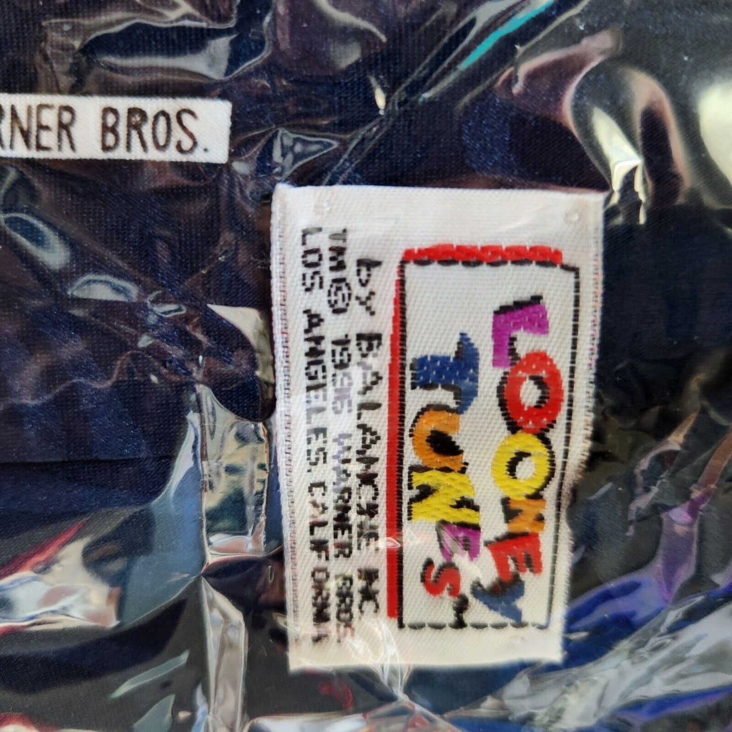 Tie Looney Tunes 1993 Taz Driving a Red Car Sylvester Bugs Sam Tweety 60" x 4"