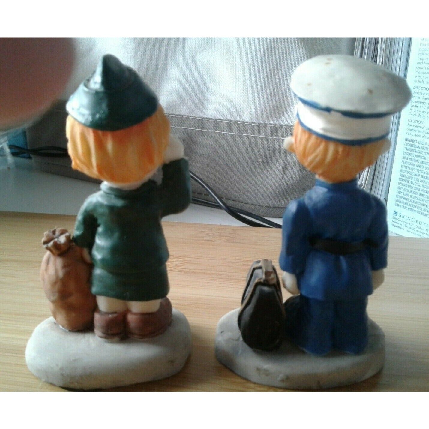 Statue Set of 2 Vintage Service People One Blue One Green No markings Ceramic 3"