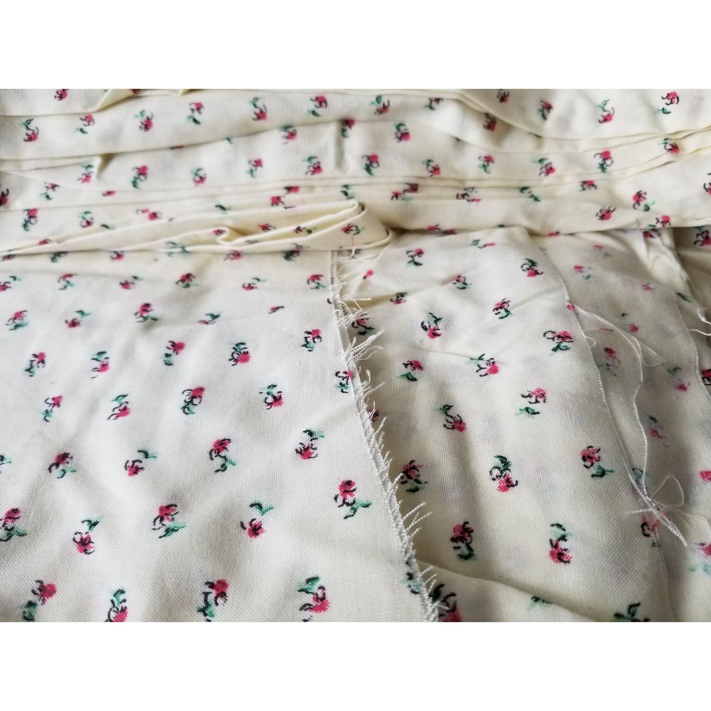 Material White Small Rose Buds Cotton 3 Yards 60" wide