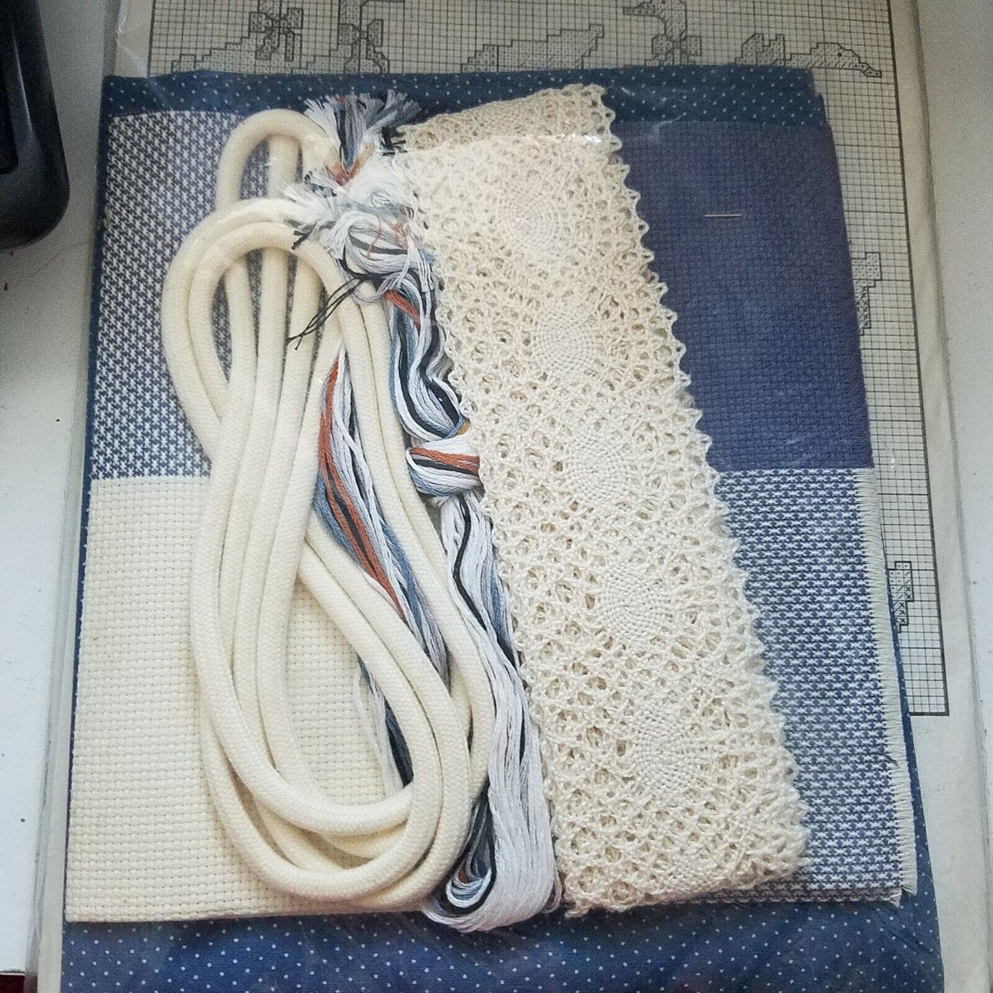 Craft Kit Dale Burdett Gaggle of Geese A Country Cross Stitch Pillow Kit 1985