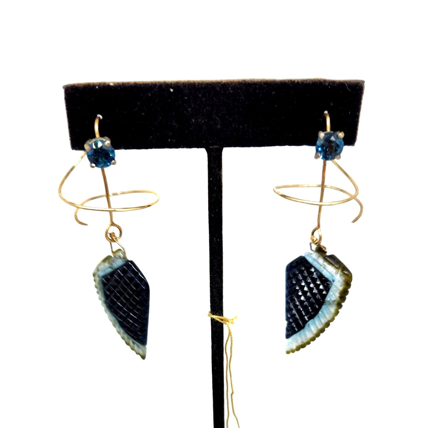 Earrings Feather Shaped Carved Tourmaline 5 mm Square Sapphire 14K Gold 8.9 gr