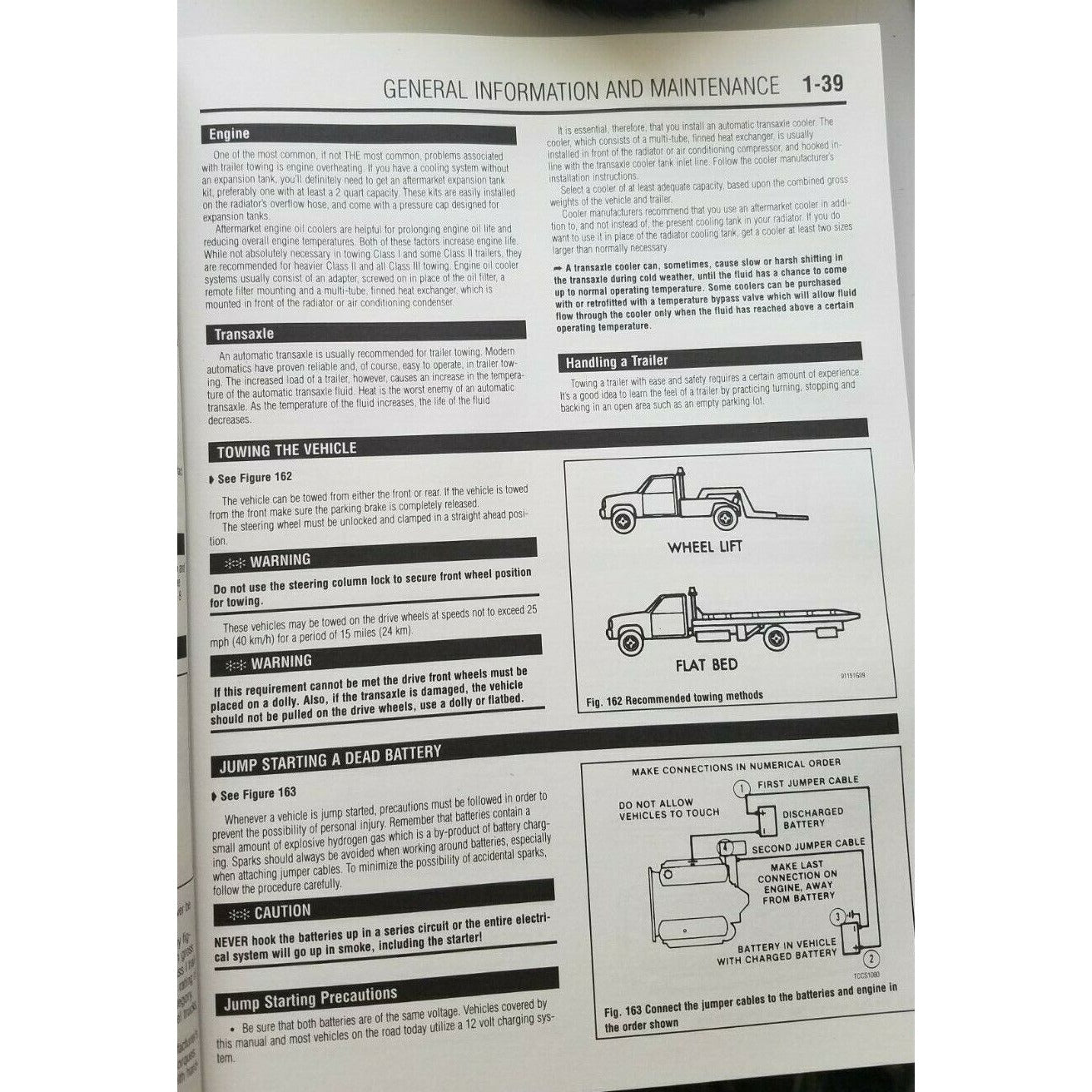 1996 - 99 Chilton's Chrysler Caravan Voyager Town & Country  Repair Manual