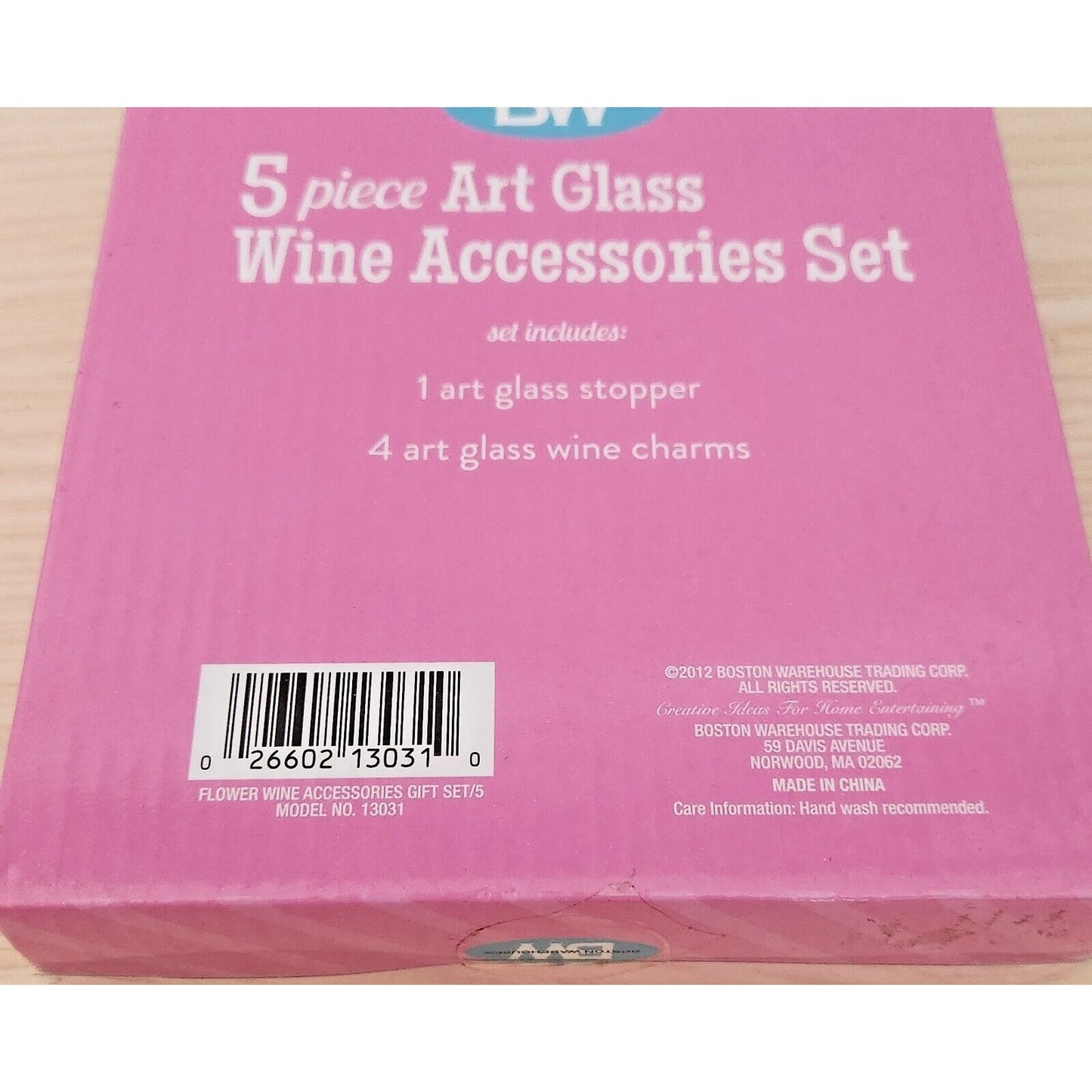 Boston Warehouse 5 Piece Art Glass 1 Wine Stopper and 4 Wine Charms Flower Glass