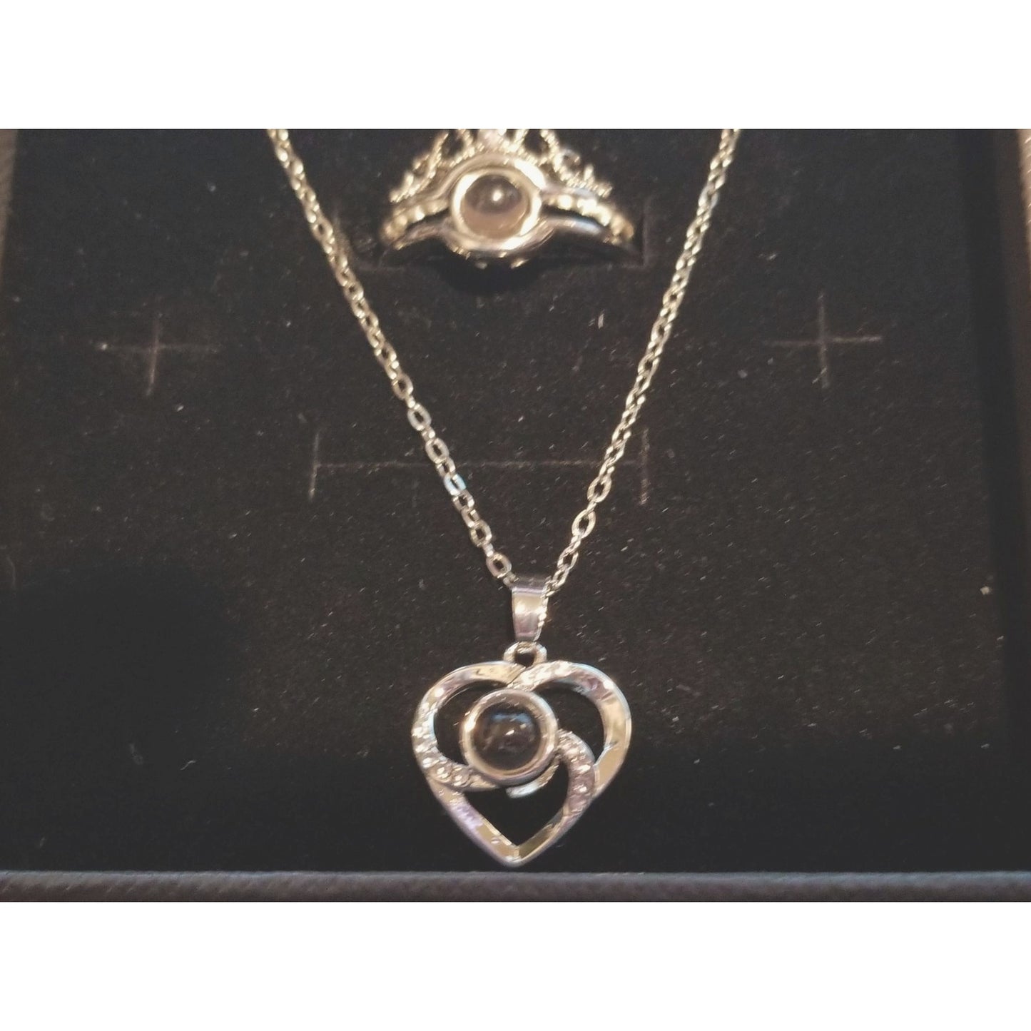 Gift Box For Mom Box says Best Mom Ever Necklace Heart Pendant and Ring with Red Rose Jewelry Storage Box for Women Mother's Day