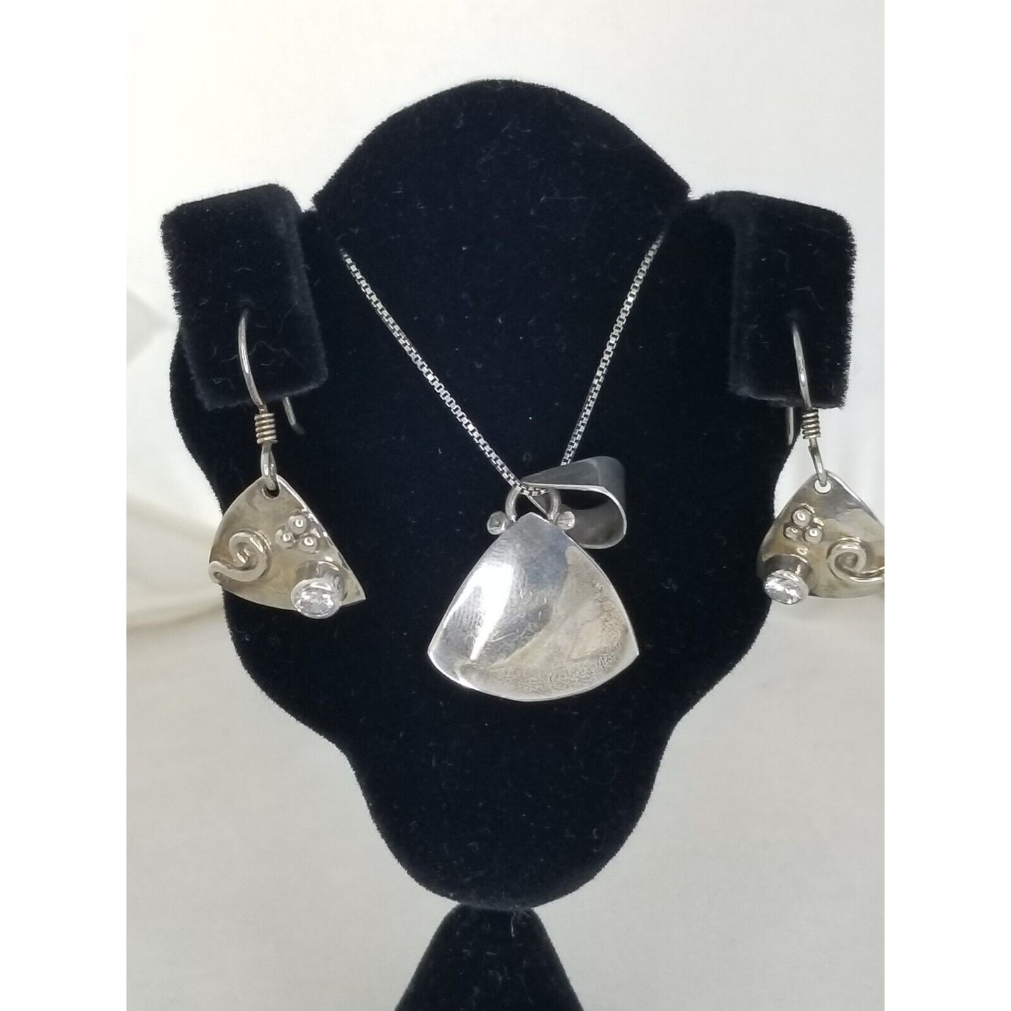 Jewelry Necklace Earrings Set Round Lab Diamonds 16" Silver Chain weight 10 Gr