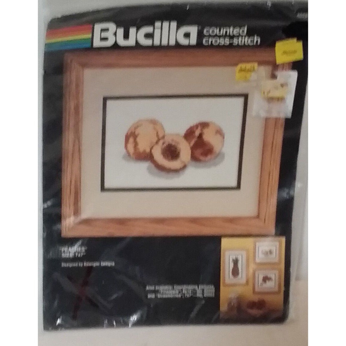 Craft Bucilla Counted Cross Stitch Peaches  7 x 7 Aida cloth Embroidery Floss