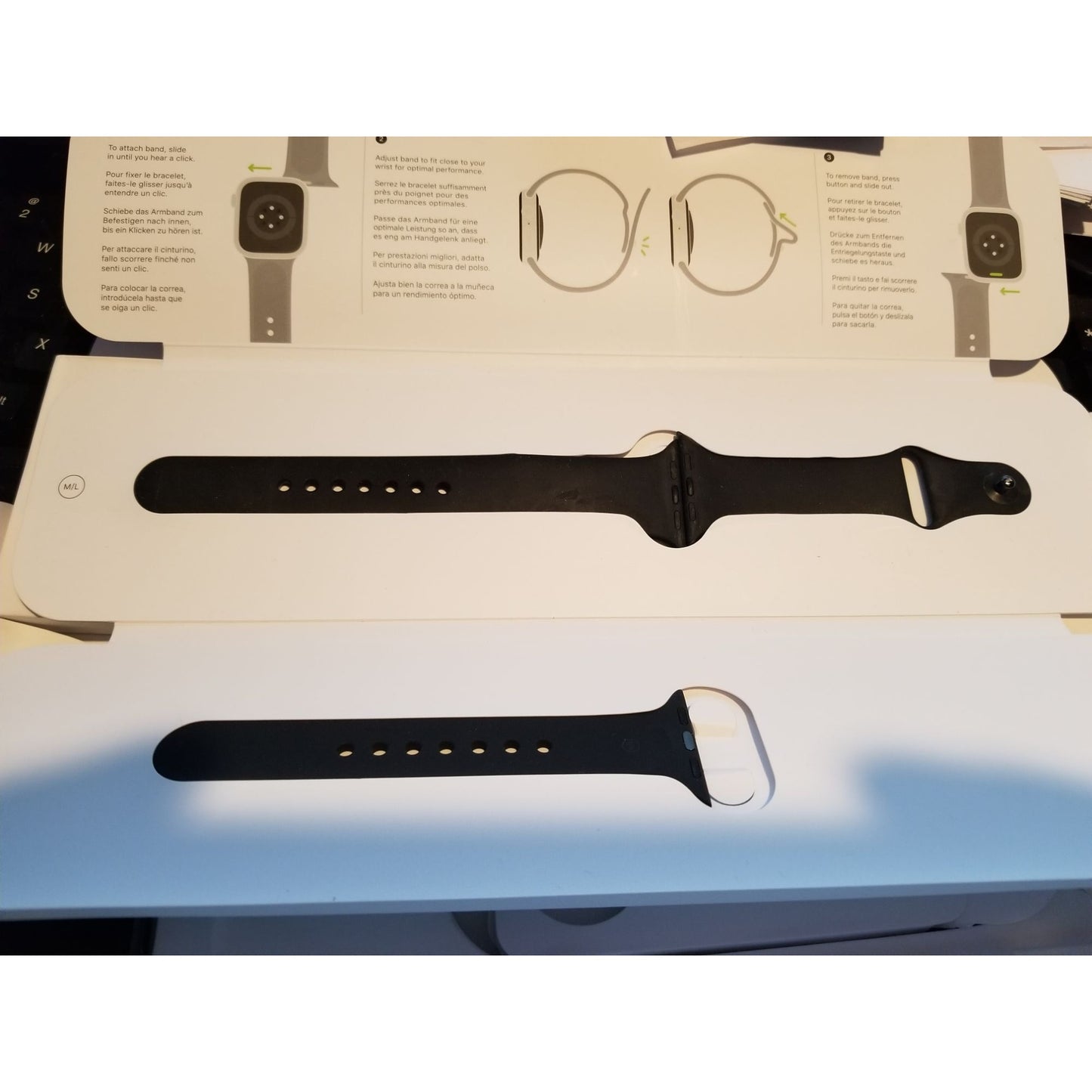 Apple Watch for parts 1 watch face 3 pieces of the band not working PARTS