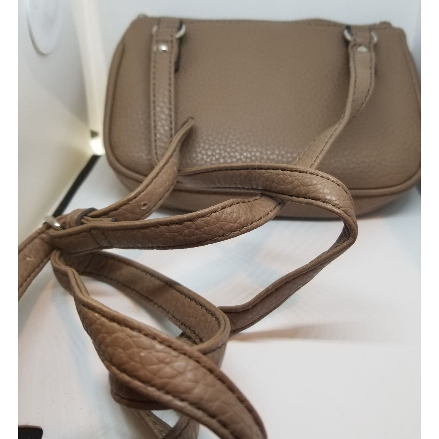 Purse Bag Dane Buchman Brown Snap Front Pocket Zip Top Zip inside Pocket 52" Strap 8" x 5" x 2"