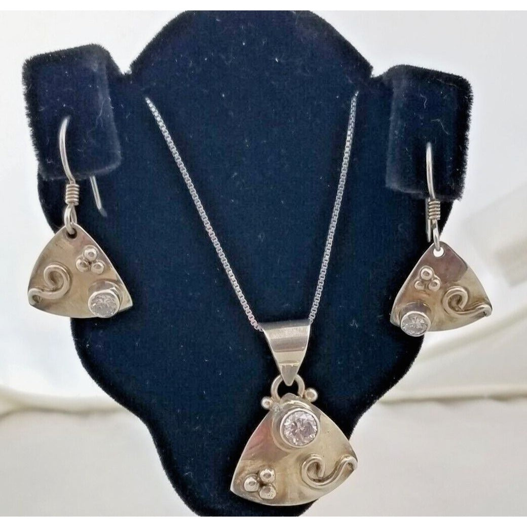 Jewelry Necklace Earrings Set Round Lab Diamonds 16" Silver Chain weight 10 Gr