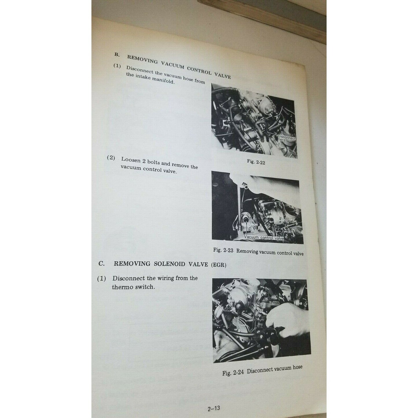 1974  Subaru 1400 MSA 102 B Year USA Model Service Manual Engine Section