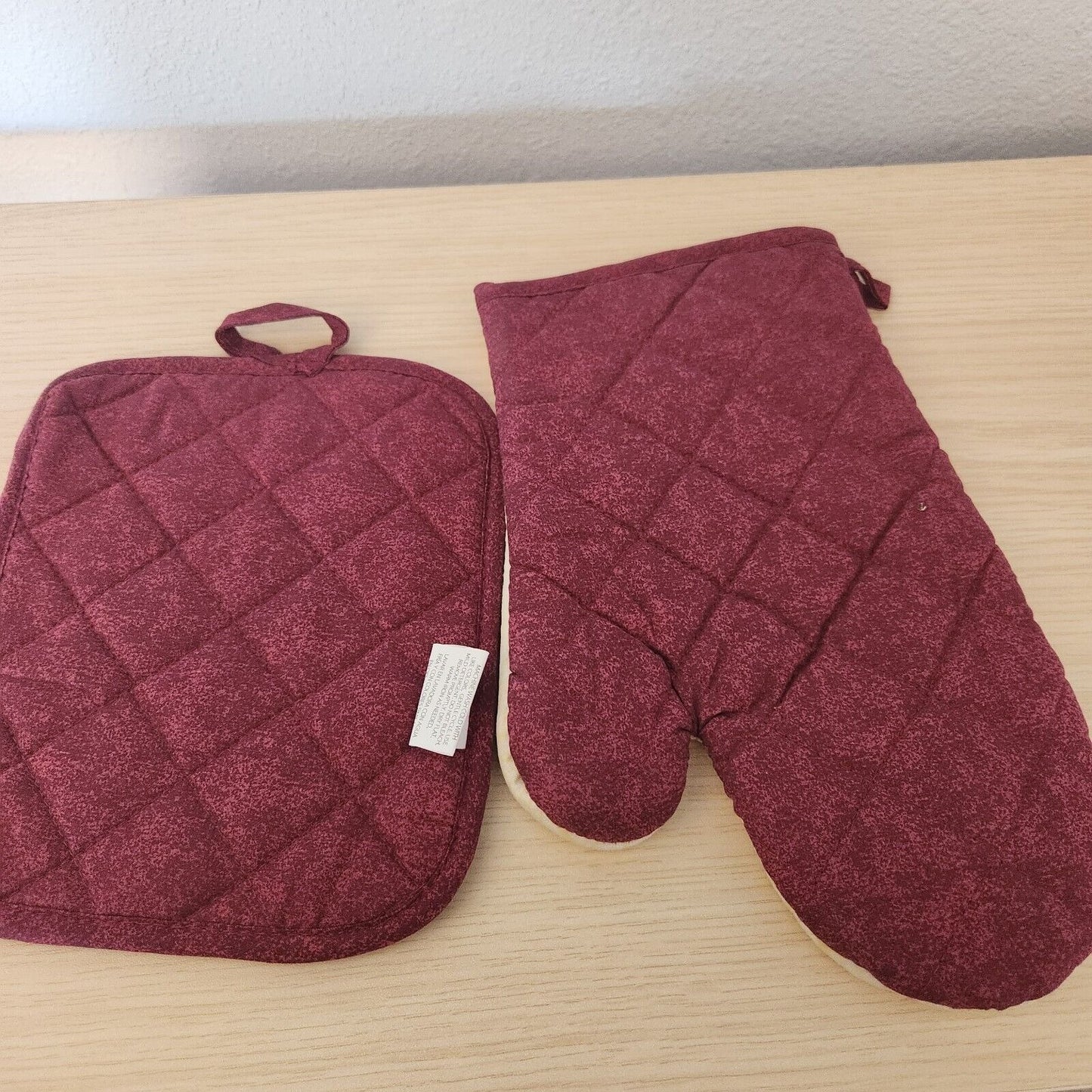 Kitchen Towel 2 Piece Set Wine Tasting 1 Pot Holders, 1 Oven Mitt