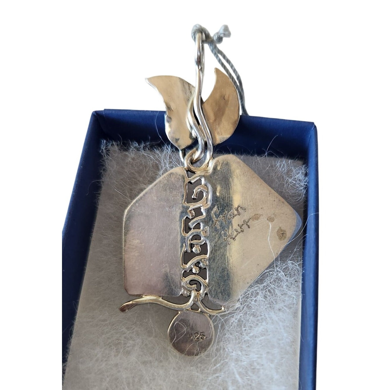 Pendant Lapis Natural Pearl 8 mm 2 Leaves 15 x 8 mm Gold Accents Silver 11.6 Gr