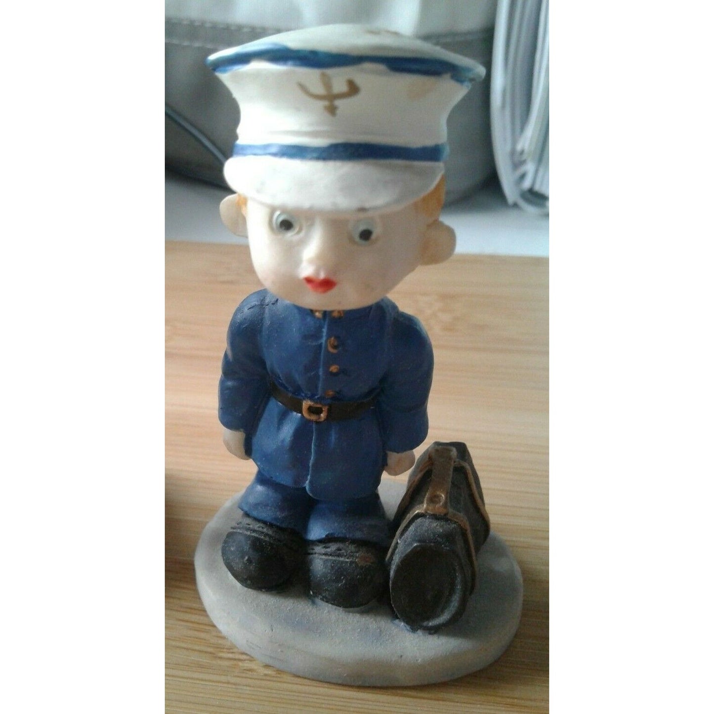 Statue Set of 2 Vintage Service People One Blue One Green No markings Ceramic 3"