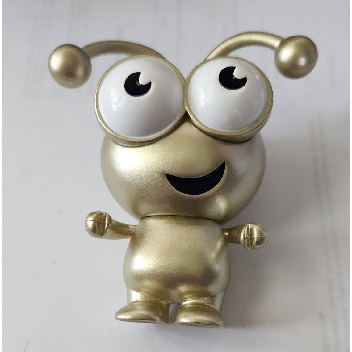 Cricut Cutie Golden Color Collectible Figurine 7.6cm Tall Ages 12+ Cute Desk Buddy