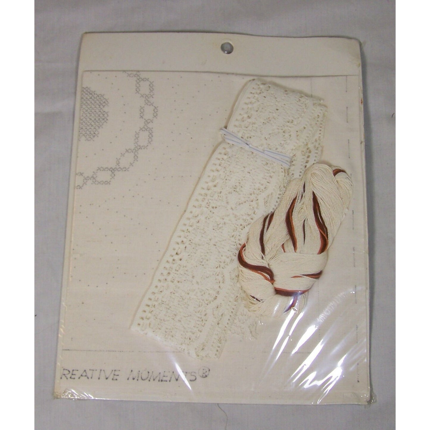Craft Kit Candlewick Creative Moments Vintage 1983 Pin Wheel  Lace Edged Pillow