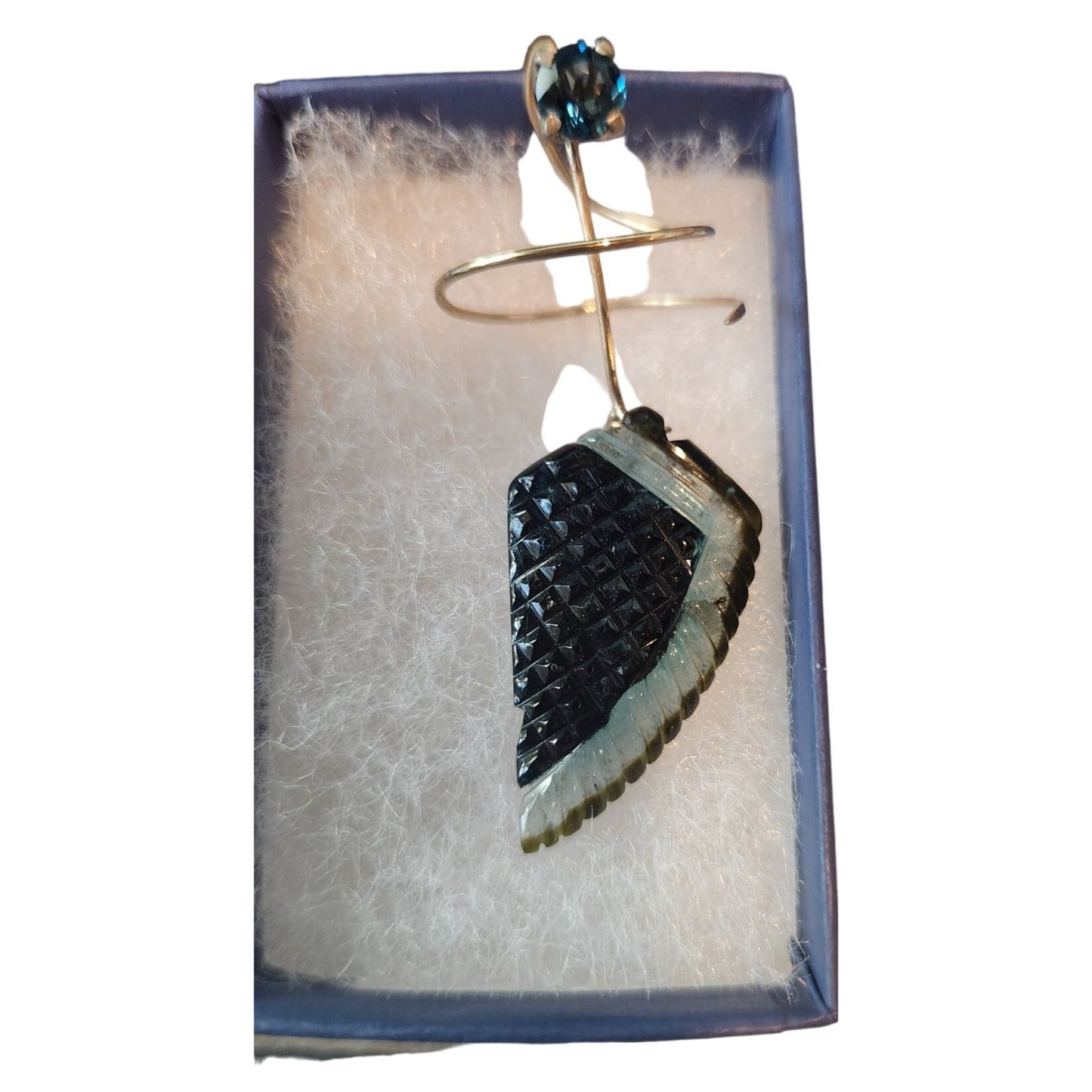 Earrings Feather Shaped Carved Tourmaline 5 mm Square Sapphire 14K Gold 8.9 gr