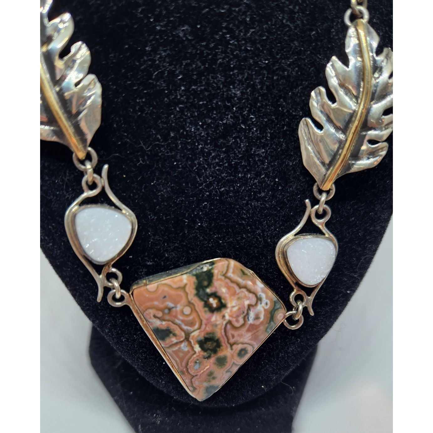 Necklace Ocean Jasper Crystal Geode Silver Leaves 14 K gold accents 25.1 Gr