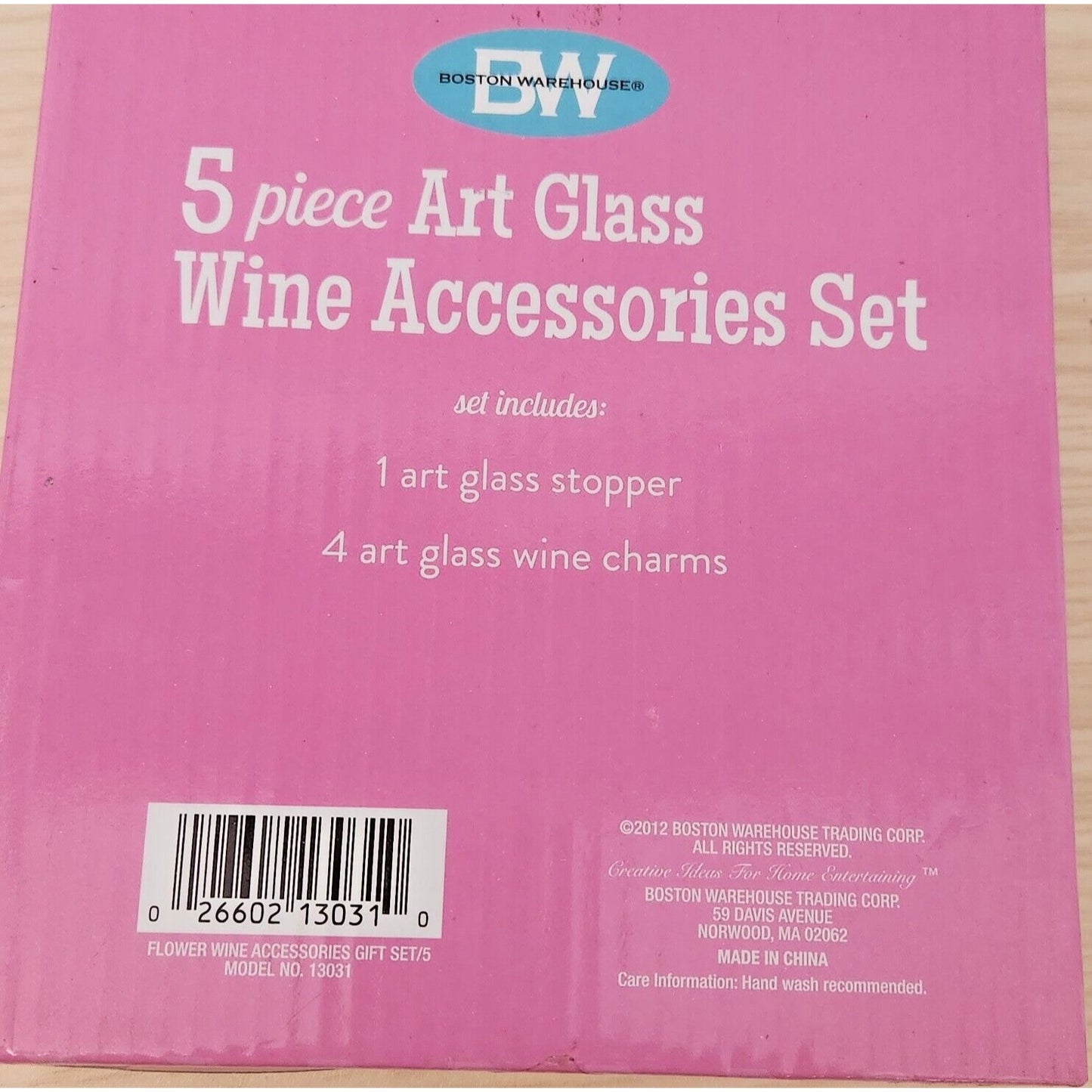 Boston Warehouse 5 Piece Art Glass 1 Wine Stopper and 4 Wine Charms Flower Glass