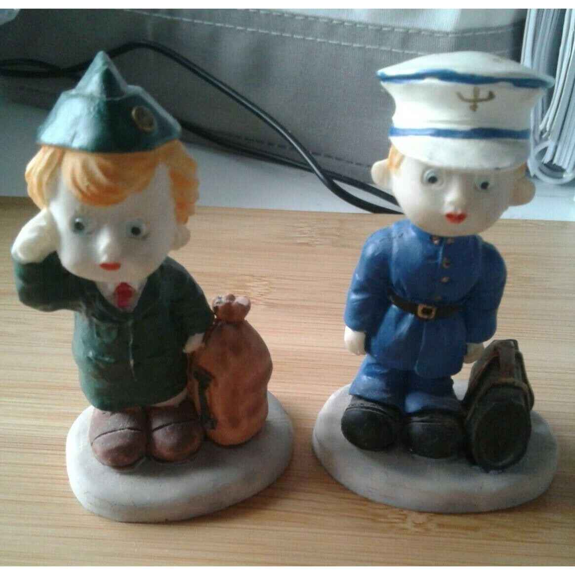 Statue Set of 2 Vintage Service People One Blue One Green No markings Ceramic 3"