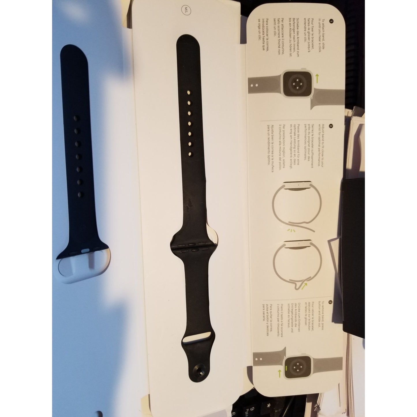 Apple Watch for parts 1 watch face 3 pieces of the band not working PARTS