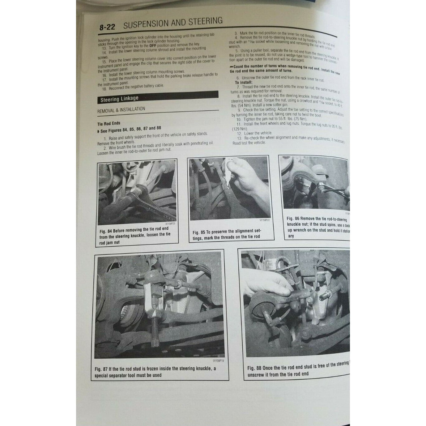 1996 - 99 Chilton's Chrysler Caravan Voyager Town & Country  Repair Manual