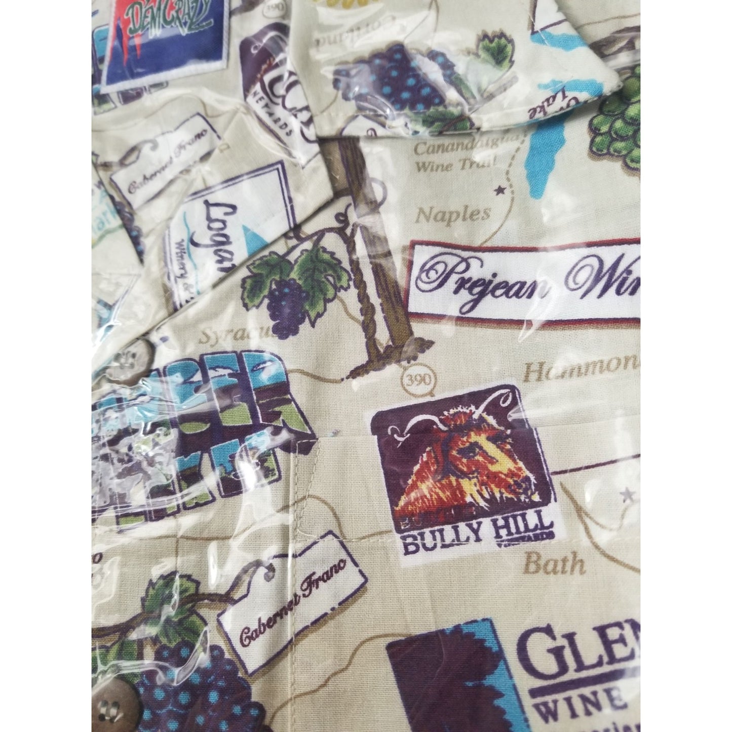 DemCrazy Size M Vintage Finger Lakes Winery Map Print Button-Up Shirt 100% Cotton Made In Thailand
