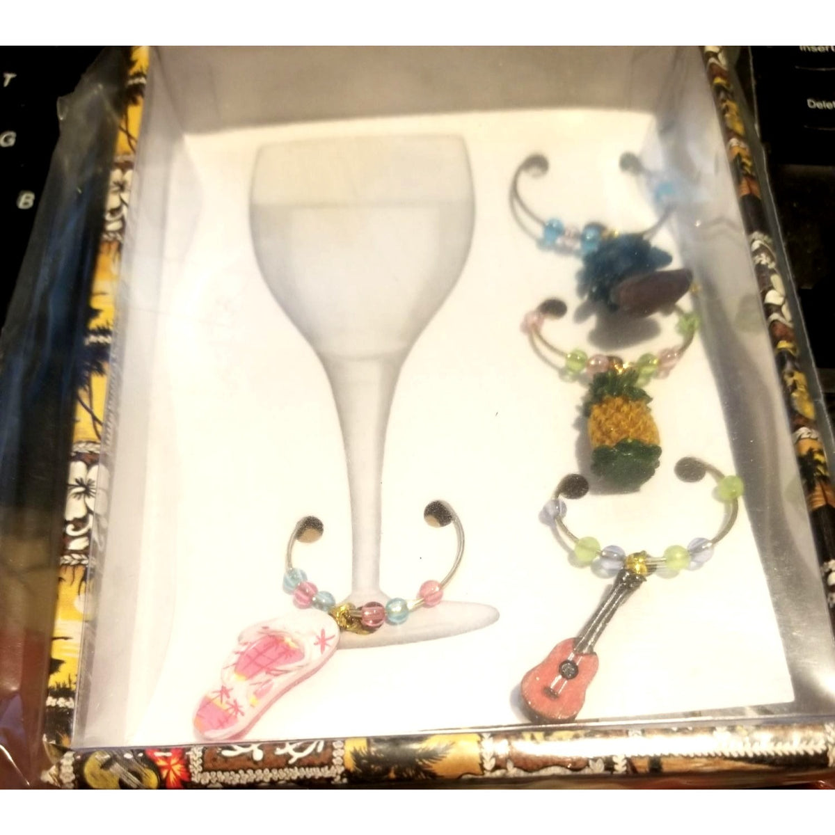 Wine Charm KC Hawaii Wine Markers 4 piece Flip Flop Pineapple Palm Tree Ukalea