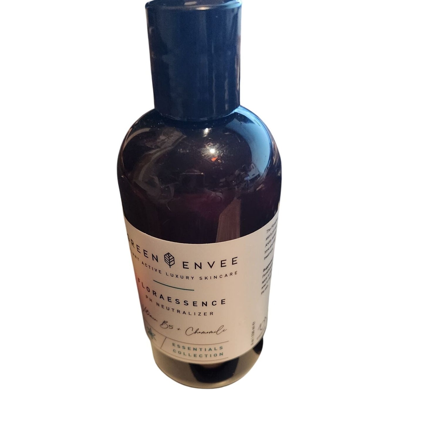 Skincare Green Envee 8 oz FloraEssence pH Neutralizer balances the skin’s pH and deactivates any enzymes