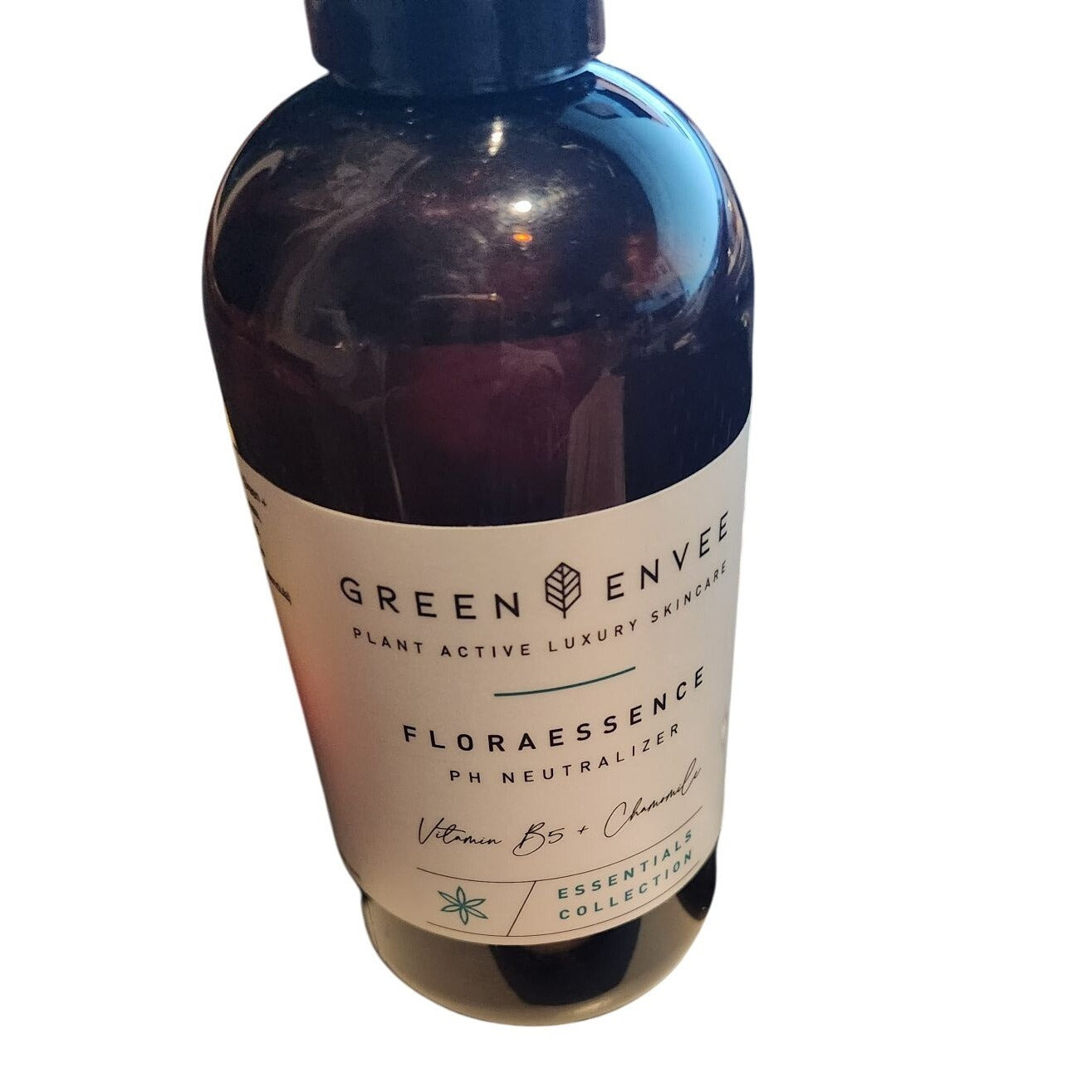 Skincare Green Envee 8 oz FloraEssence pH Neutralizer balances the skin’s pH and deactivates any enzymes