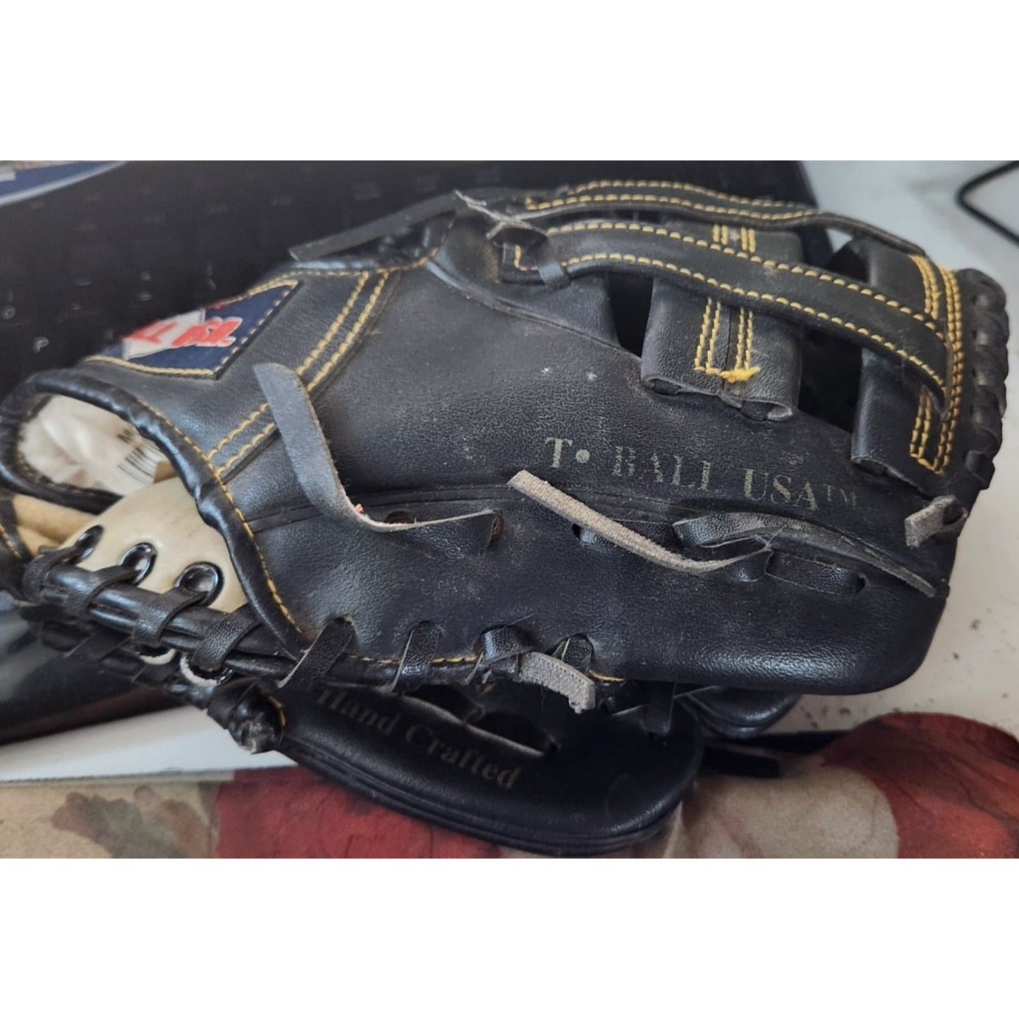 Official T-Ball Mitt Black T-100 07216 9 1/2 inch Deep Custom Pocket