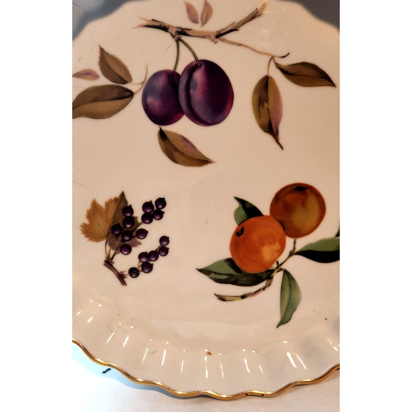 Plate Vintage Evesham Gold Fluted Tart Dish 9" Fruit Design By Royal Worcester