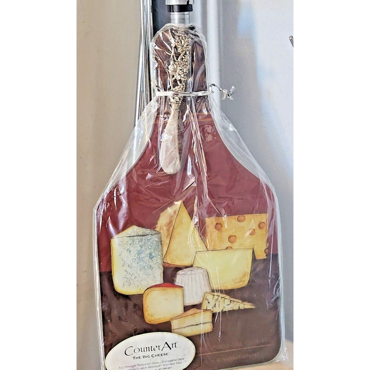 Counter Art Tempered Glass Wine Shape Cutting Board Cheese w/Knife 14 " x 7 1/2"