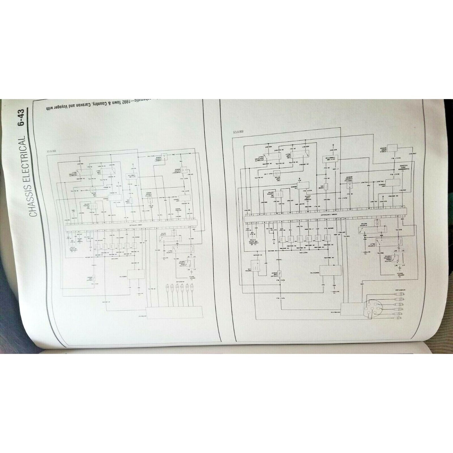 1984 - 95  Chilton's Chrysler Caravan Voyager Town & Country  Repair Manual