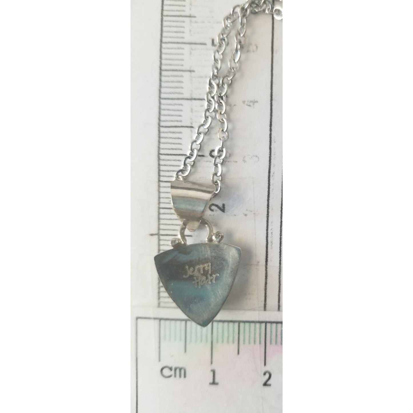 Necklace Silver Amber Triangle  4.7  gr 23.5 ct  1.5 cm  x  3 cm  16" chain Amber