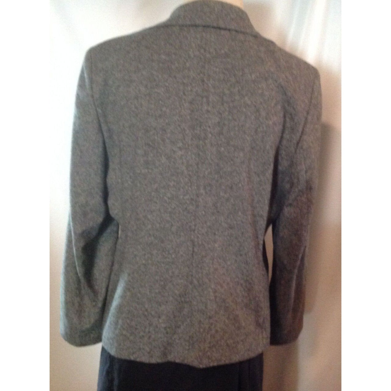 Jacket Women Liz Claiborne Size 10 Gray 3 Button Collar Long Sleeves Lined