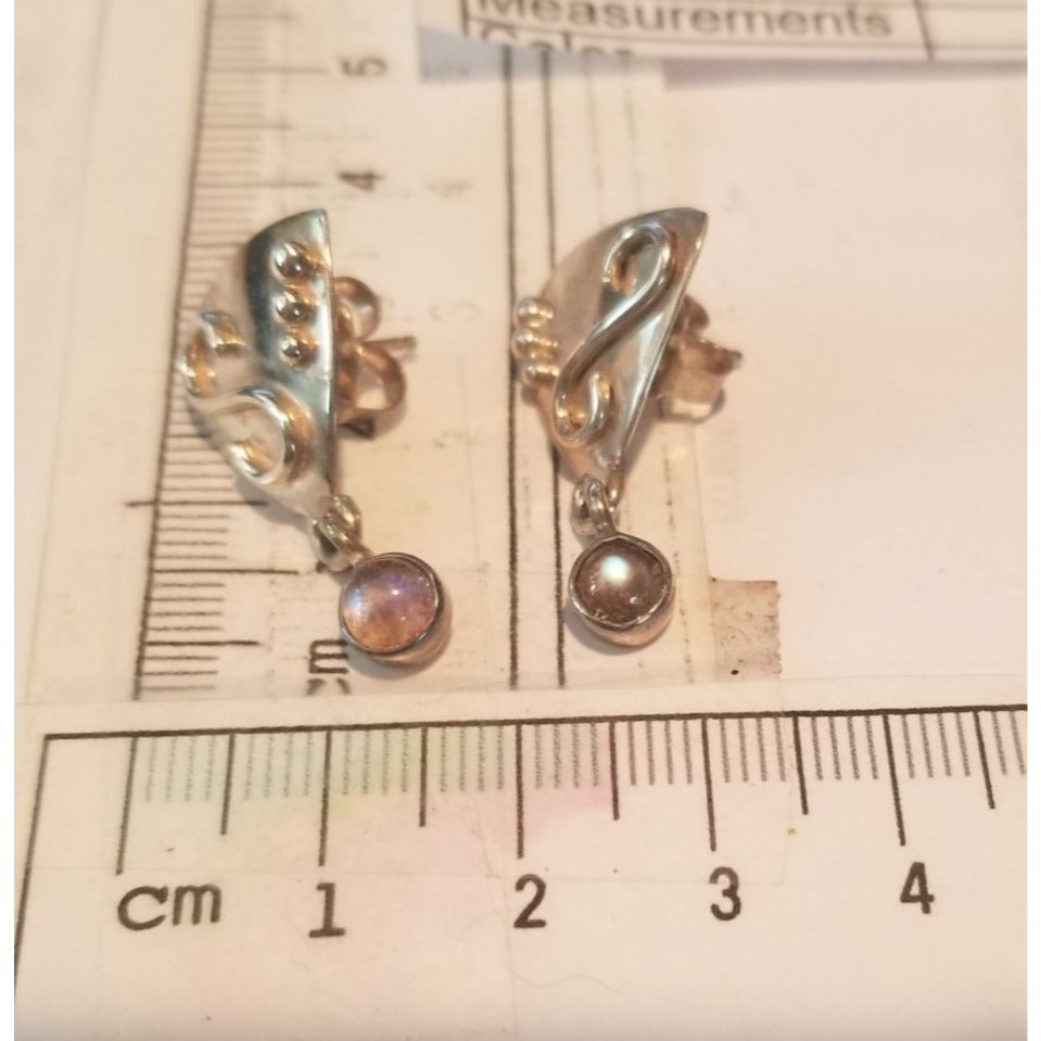 Earrings Silver MoonStone  4.5 Gr  22.5  ct  2.5  cm  x 1.5  cm  Triangle Drop  Silver