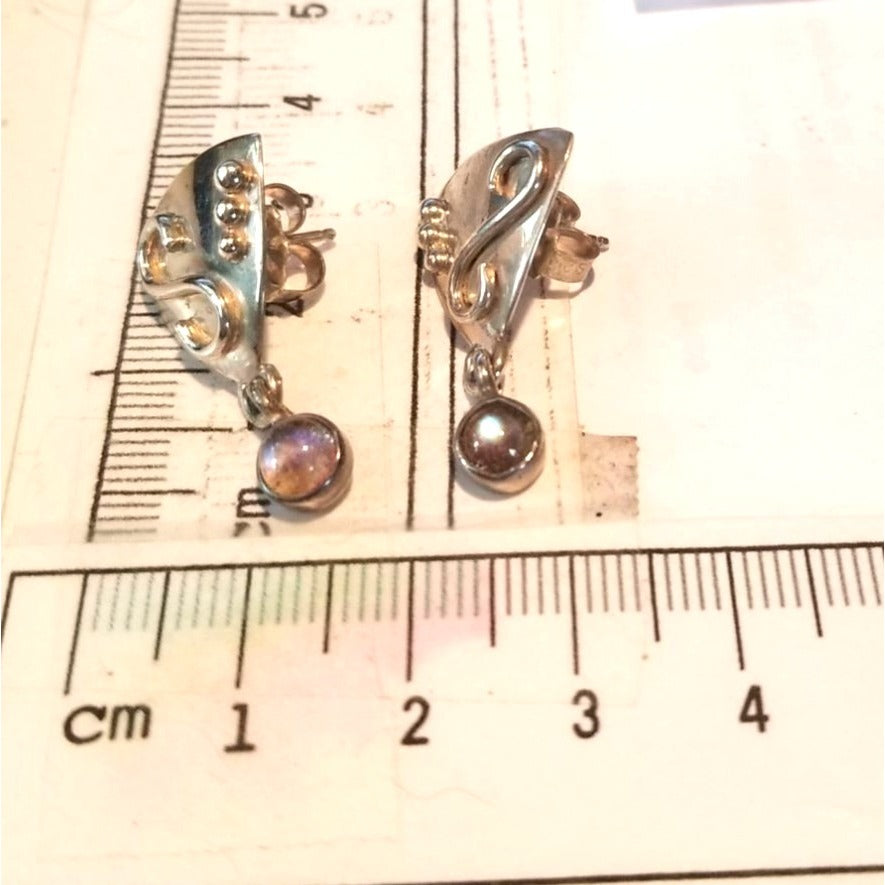 Earrings Silver MoonStone  4.5 Gr  22.5  ct  2.5  cm  x 1.5  cm  Triangle Drop  Silver