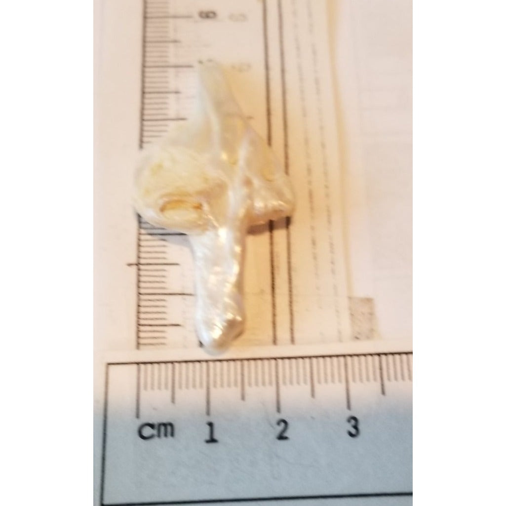 Loose Baroque Arrow Freshwater Keshi 23  ct  6  gr  2.5 cm  x 6 cm Real Natural