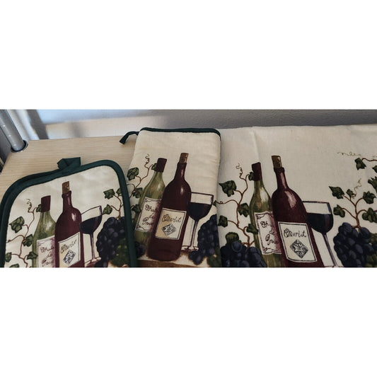 Kitchen Towel 5 Piece Set Green Wine  2 Towels,  2 Pot Holders, 1 Oven Mitt