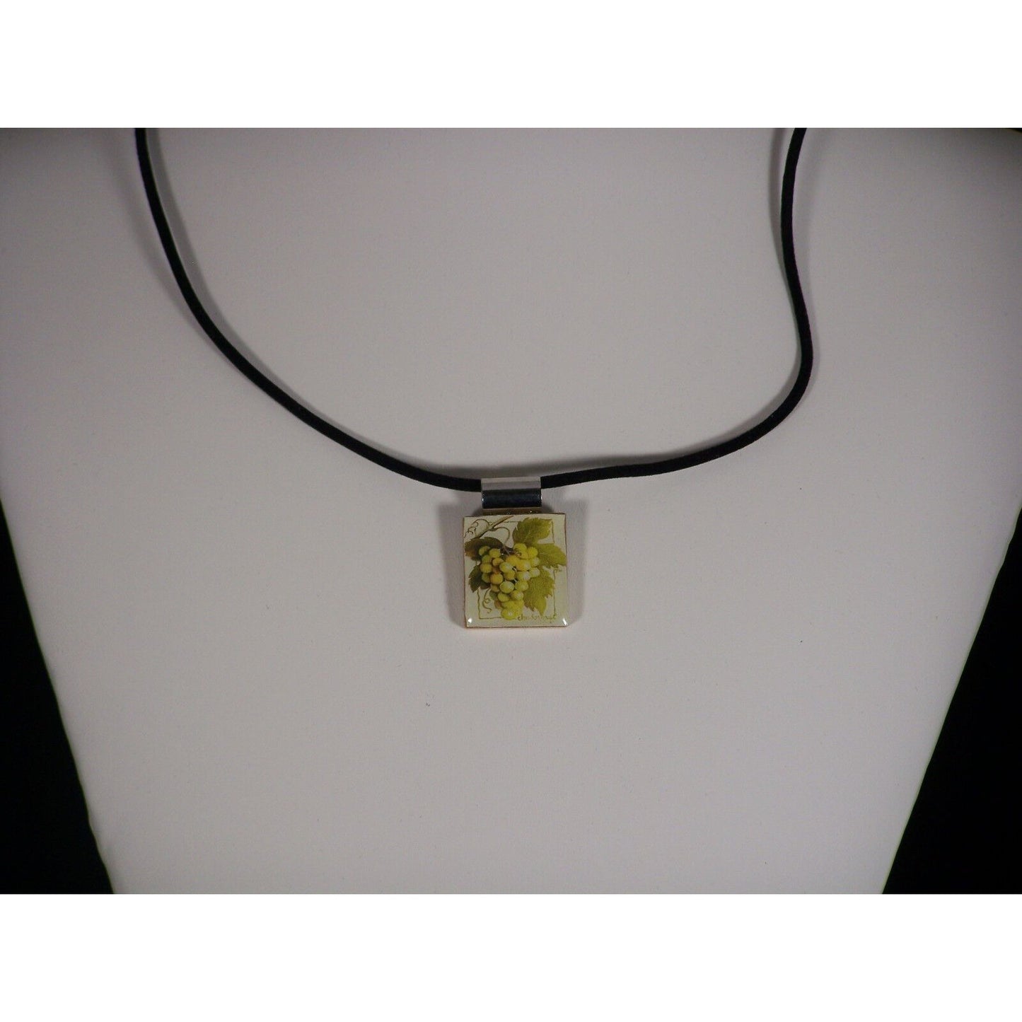 Tile Green Grape Cluster Necklace
