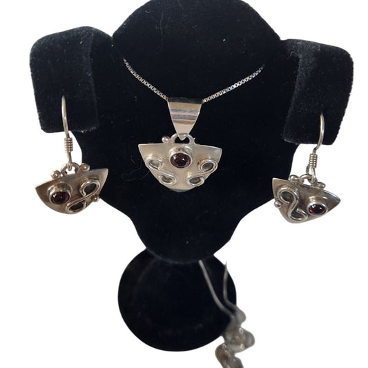 Necklace and Earrings  Silver Set Garnet 9.5 gr 16" Chain Silver Jerry & Fran Harr