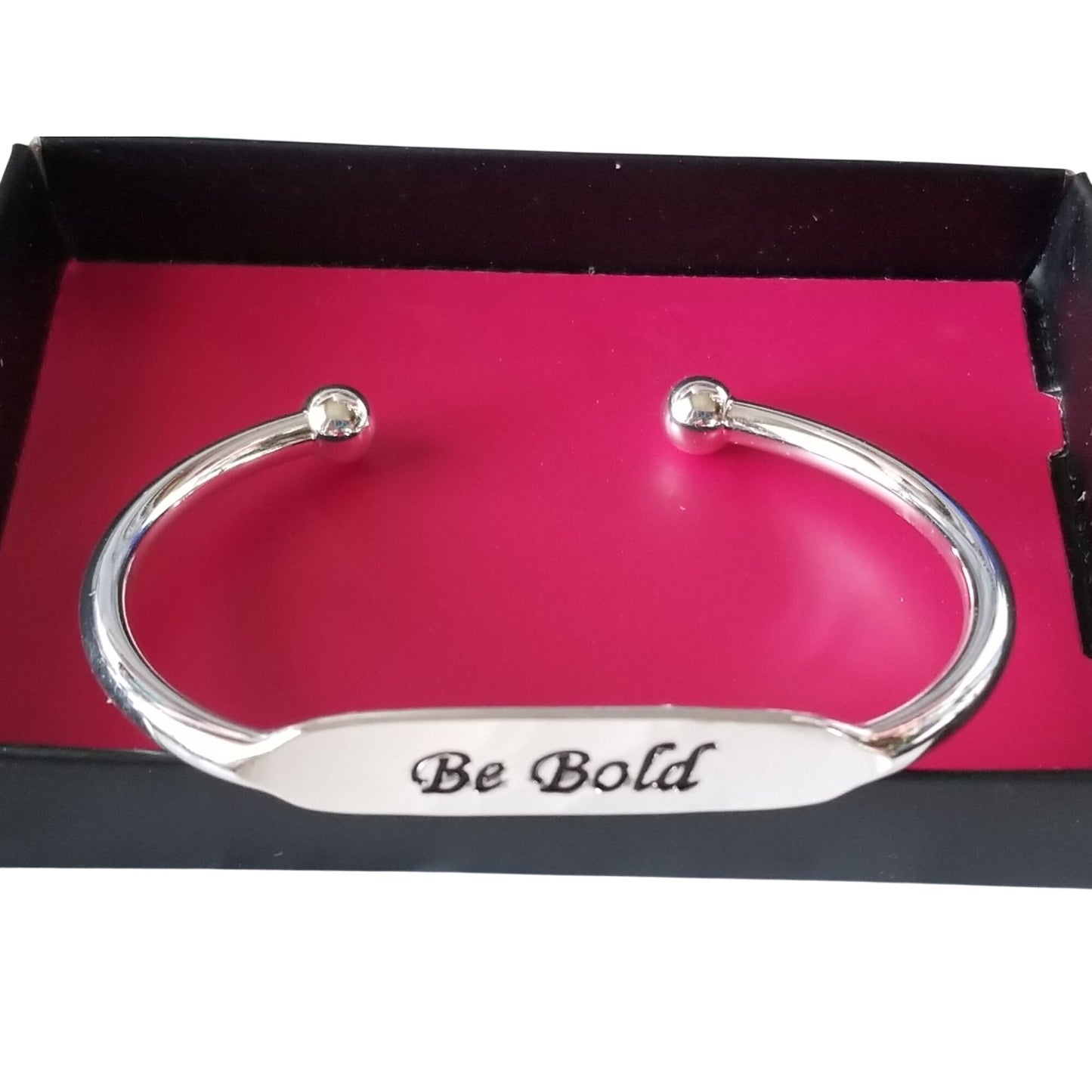 Avon Bracelet Cuff Be Bold Bracelet  I Am Fabulous Bracelet