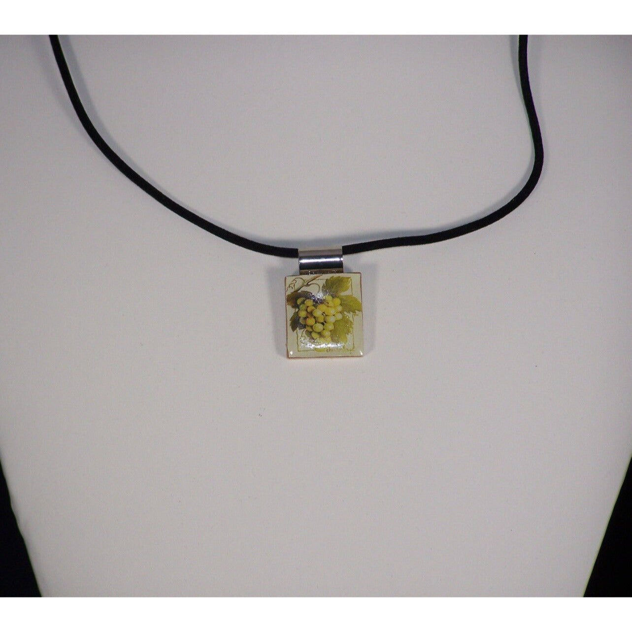 Tile Green Grape Cluster Necklace