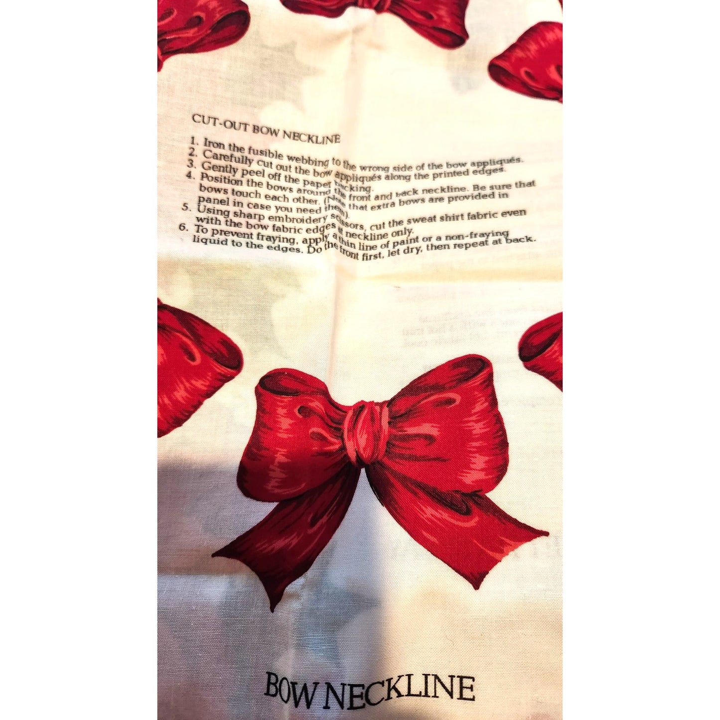 Craft Kit  Christmas Greenery Wearable Art Flowers Birds Ribbon Bows 46" x 36"