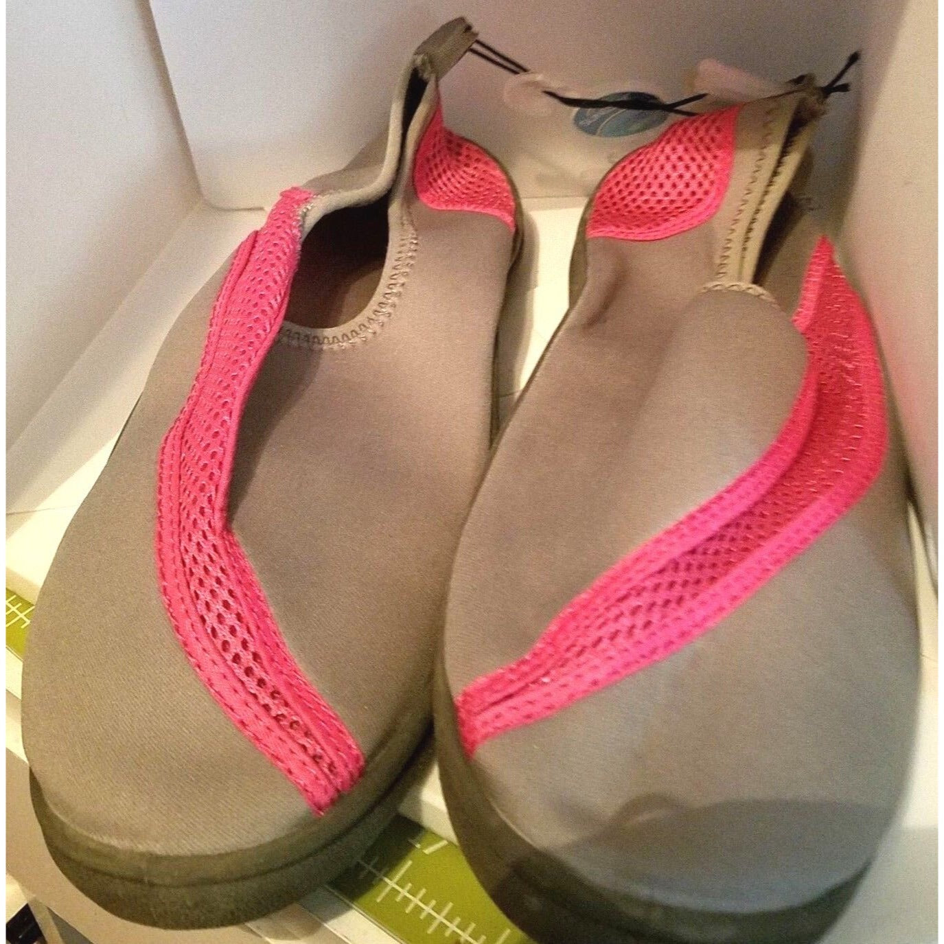 Shoes Water Shoes Size 9 -10 Swim Pink & Grey Women's Aqua Rubber Sole