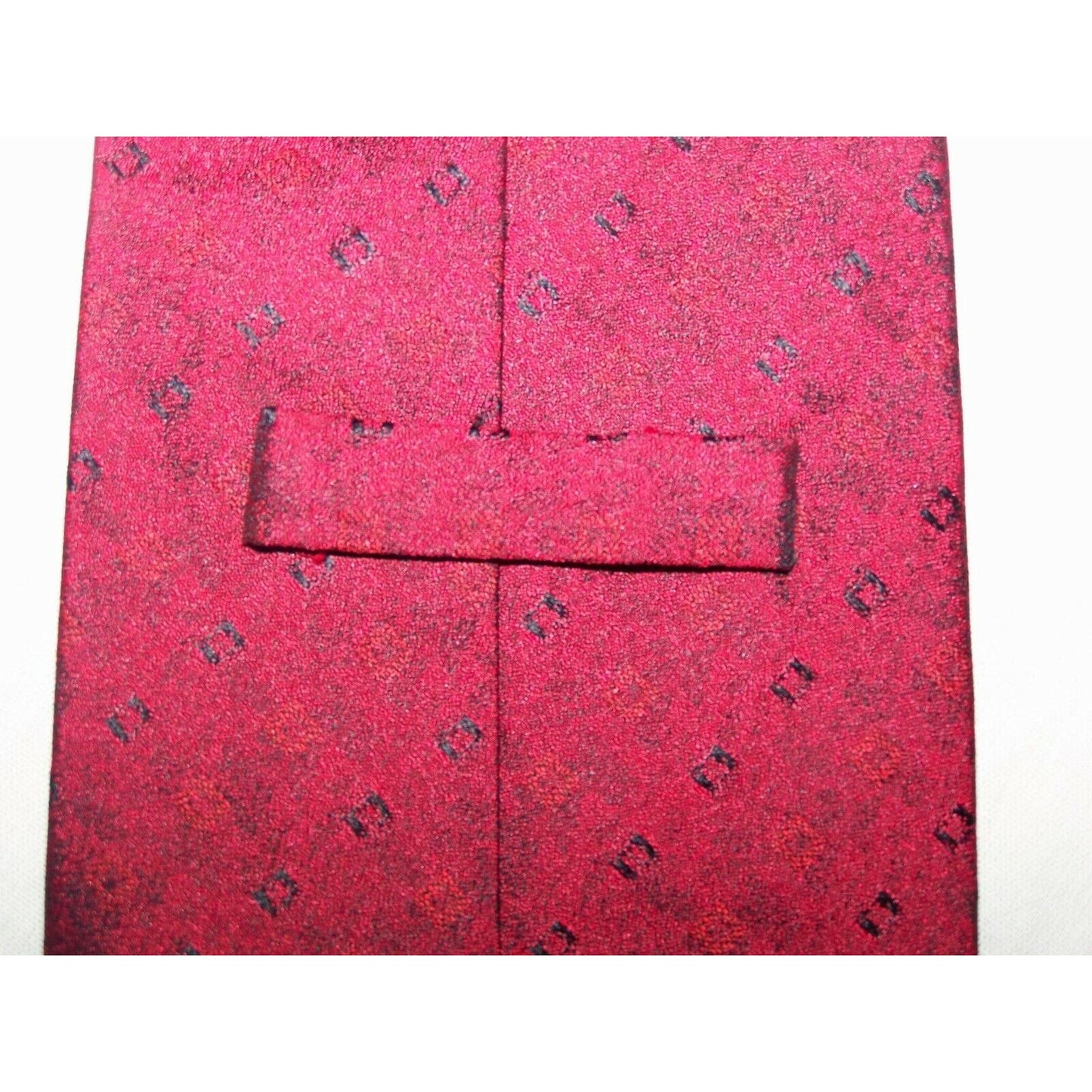 Tie Men's Red Black Geometric 100 % Silk 55" x 4" Made in Korea