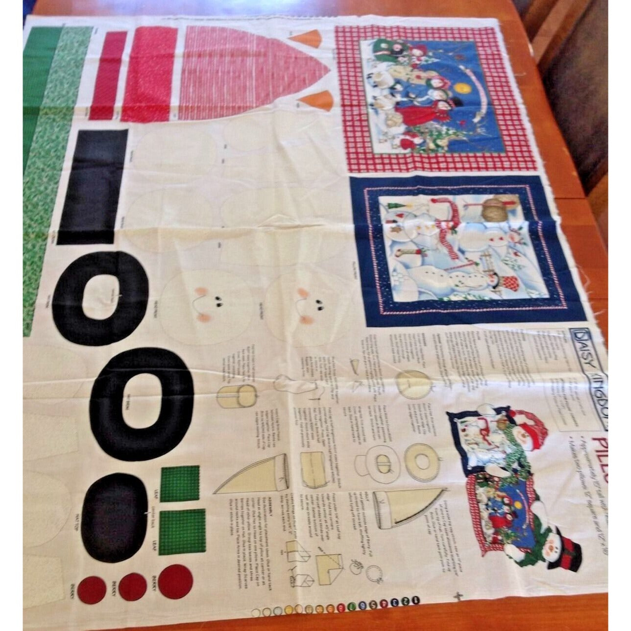 Material Fabric Christmas Daisey Kingdom Snowman Pillows 2 panels Instructions