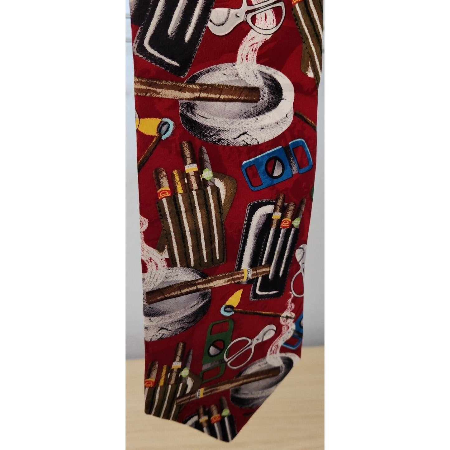 Silk Tie Brand Di Cravatte Red Cigars Tools  Cutter  56" x 4"  100% Silk