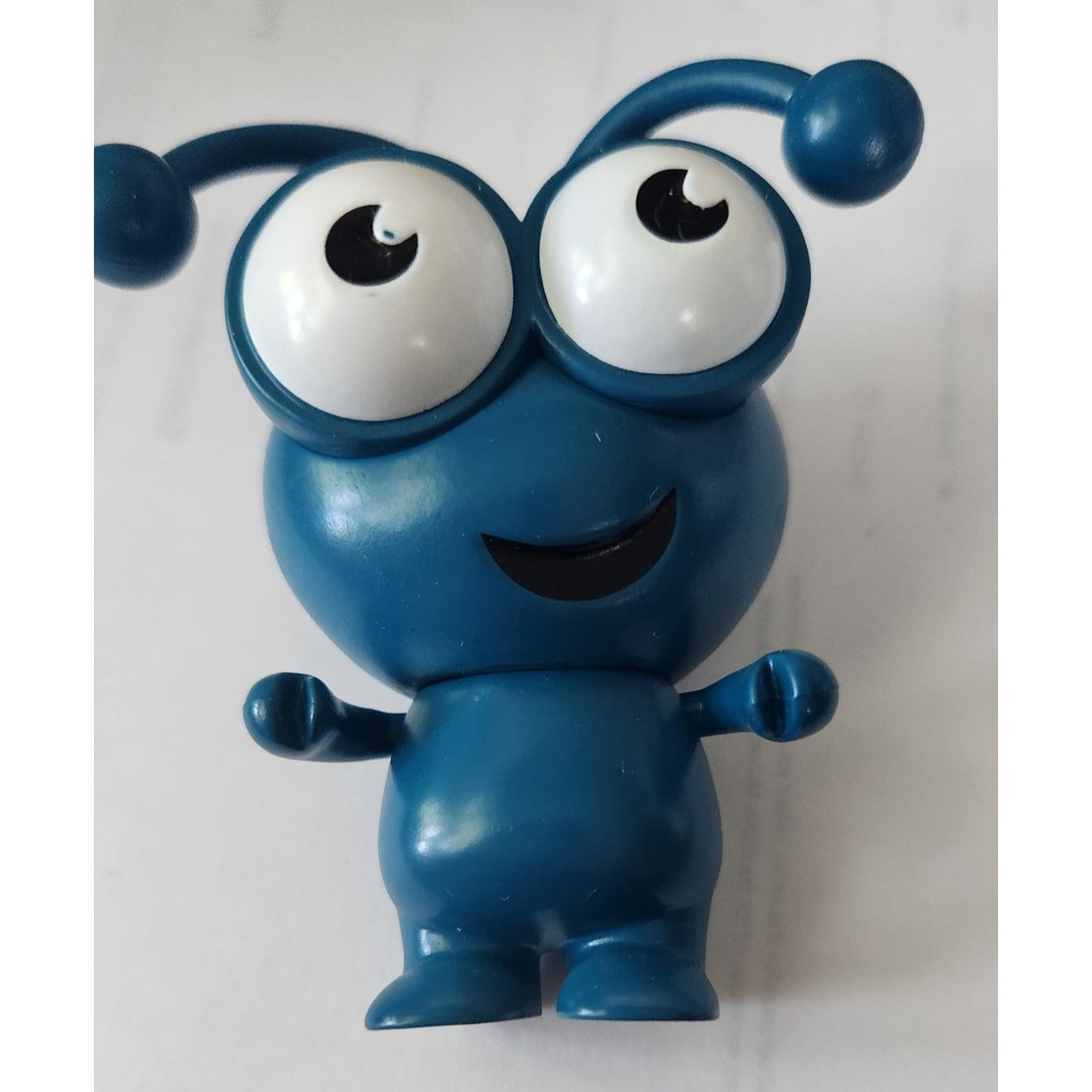 Cricut Cutie Peacock Collectible Figurine 7.6cm Tall Ages 12+ Cute Desk Buddy