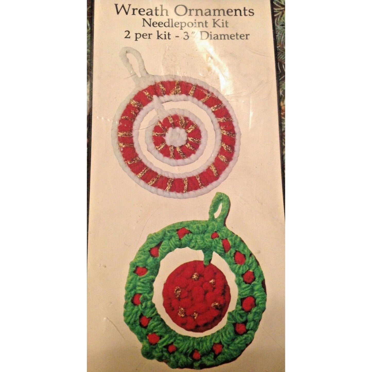 Ornament Caron Wreath 2 per kit 3" Diameter Plastic Needle Point Canvas Yarn